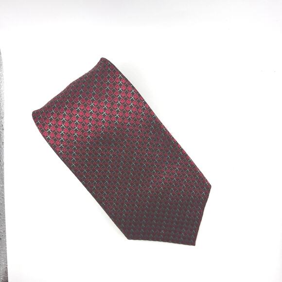 Van Heusen -Men’s Tie 60”-Long Red Black Geometric Design- Silk Handmade Necktie - Picture 4 of 5